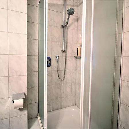 Ruhiges Doppelzimmer Im Ahornhof *