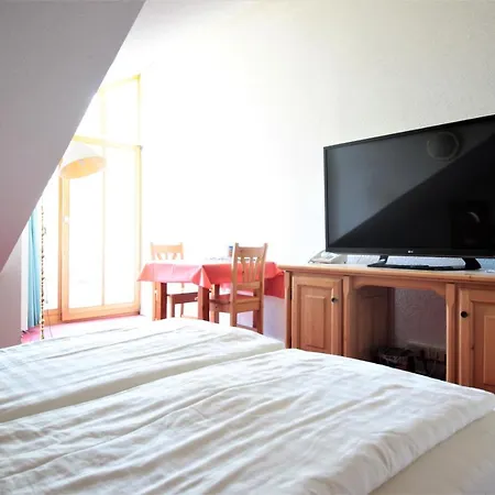 Hotel Ruhiges Doppelzimmer Im Ahornhof