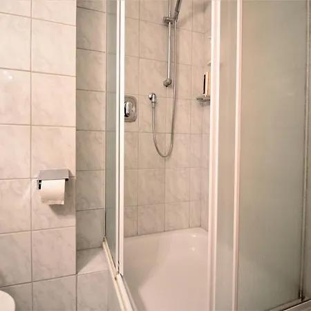 Hotel Ruhiges Doppelzimmer Im Ahornhof