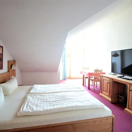 Ruhiges Doppelzimmer Im Ahornhof * Lindberg